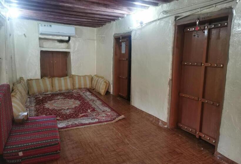 آپارتمان 1 خوابه با چشم‌انداز باغ, Misfah Old House