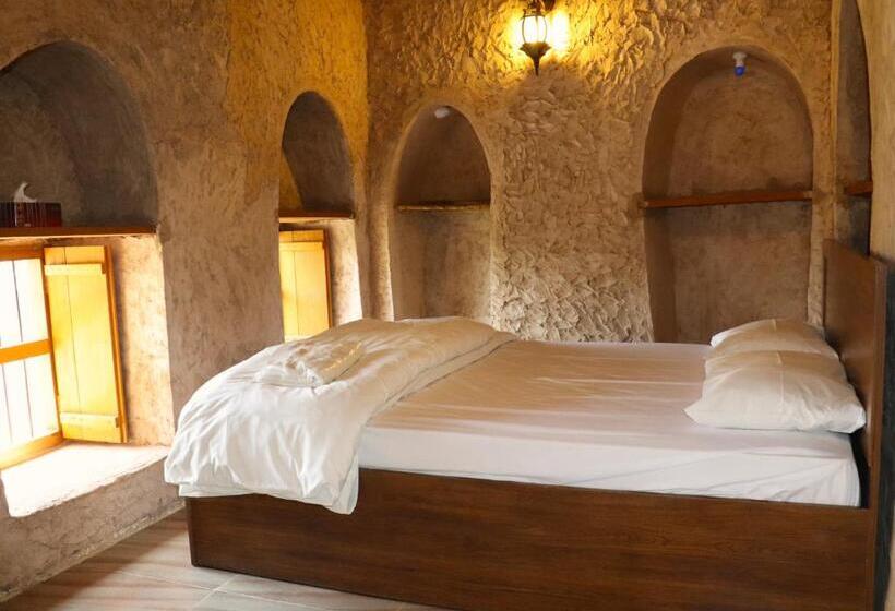 اتاق استاندارد, Misfah Old House