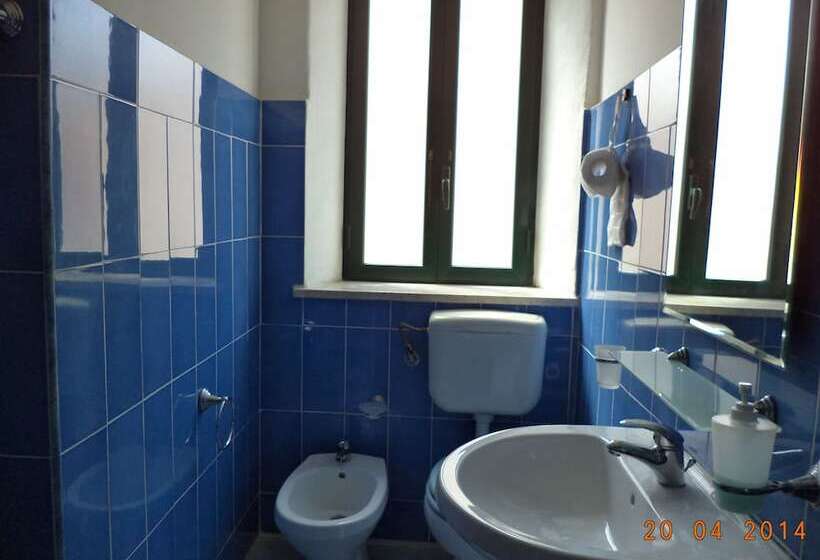 اتاق استاندارد, La Caletta