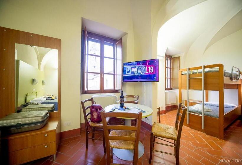 标准间, Chiostro Delle Monache Hostel Volterra