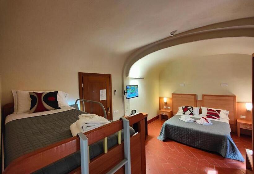 四人高级间, Chiostro Delle Monache Hostel Volterra