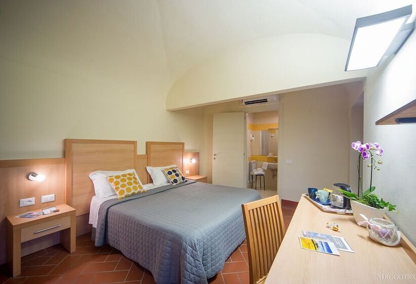 高级大房间, Chiostro Delle Monache Hostel Volterra