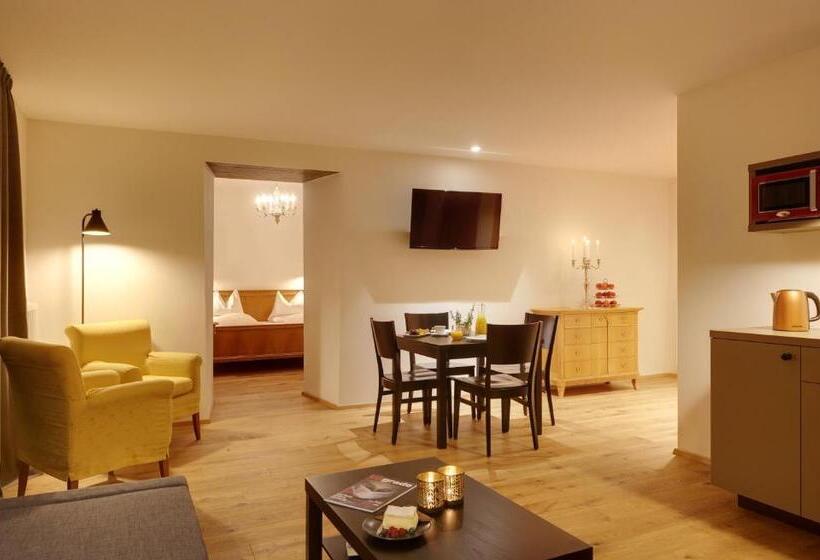 带1个卧室的高级公寓, Historic Guesthouse Bircher B&b Apartments By Sterzing
