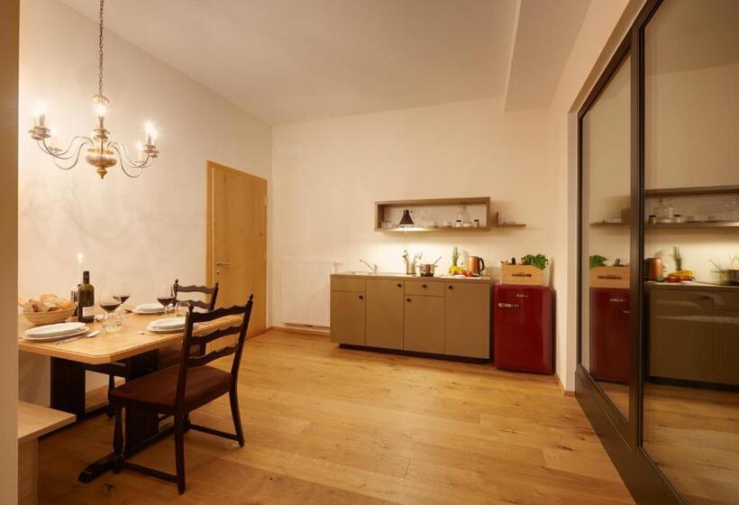 带1个卧室的豪华公寓, Historic Guesthouse Bircher B&b Apartments By Sterzing