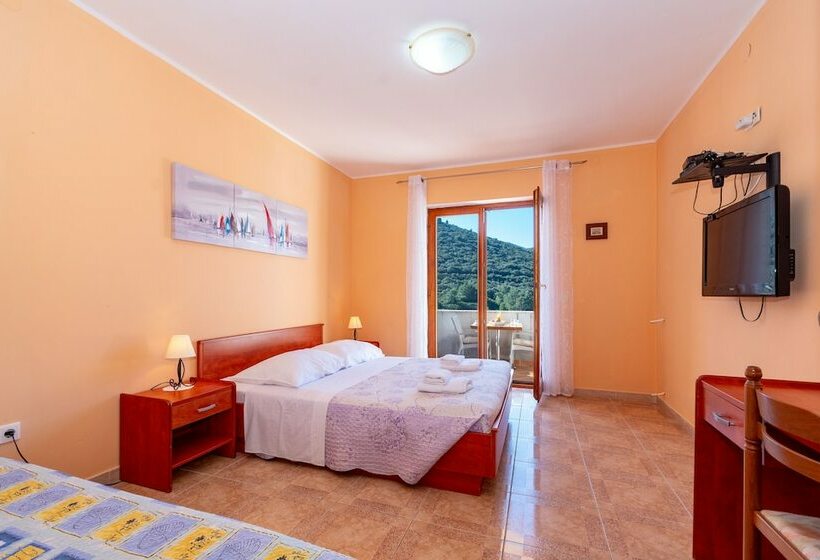 Студия Стандарт Вид на Море, Villa Castello