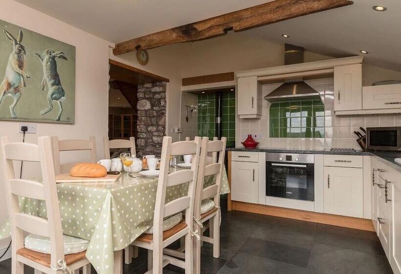 Дом 1 Спальня, Rhiwddu Barns   Brecon Beacons National Park