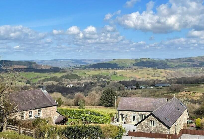 Дом 1 Спальня, Rhiwddu Barns   Brecon Beacons National Park