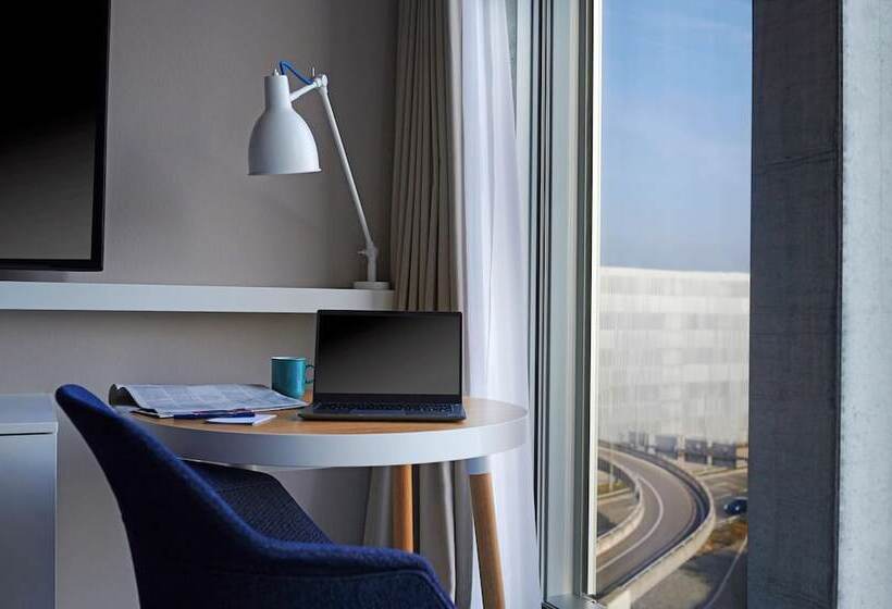 Номер Стандартный с Видом, Hyatt Place Zurich Airport The Circle