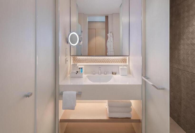 Номер Deluxe Вид на Бассейн, Palace Beach Resort Fujairah