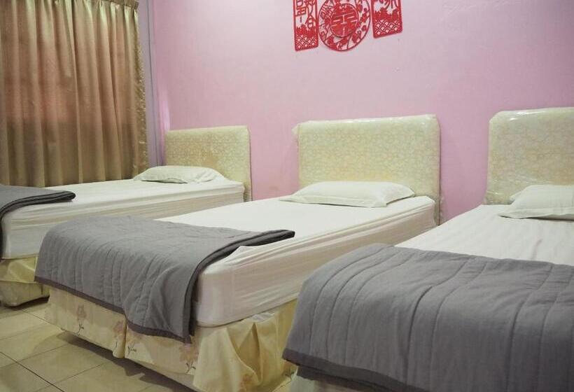 Апартаменты 4 Спальни, Oyo Homes 90575 Ck Bahau Homestay