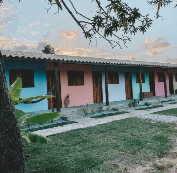 اتاق ساده سه‌ نفره, Villa Pousada