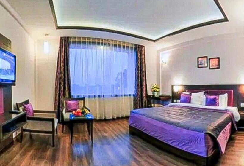 Номер Deluxe, Delux Plaza By Wb Inn