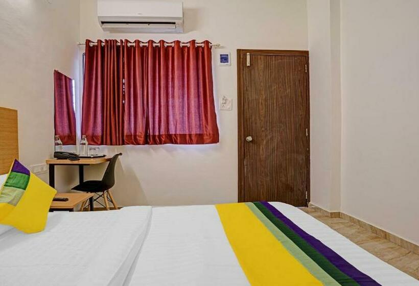 Номер Стандарт, Itsy Hotels Flowers Park