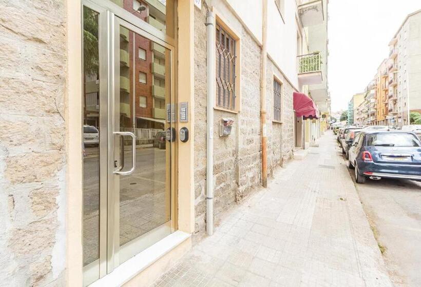 Номер Стандарт, Halloggio Sassari Economy 4p No Elevator