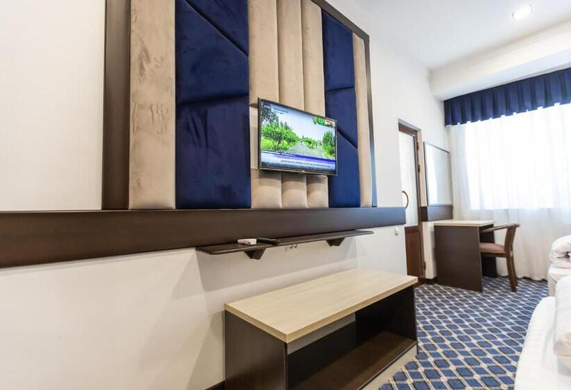 스탠다드 트리플 룸, Shahzoda Grand Hotel   Best Hotel Award Winner
