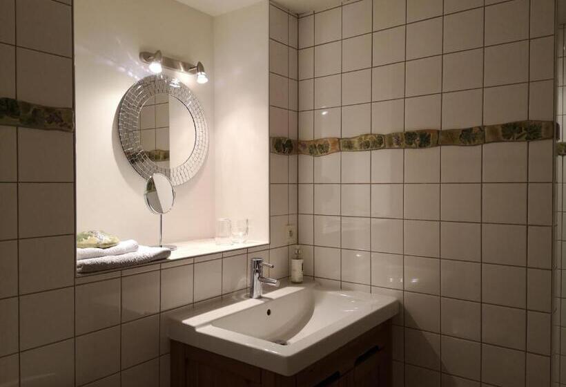Номер Стандарт, Chambres Auberge De Thorrenc