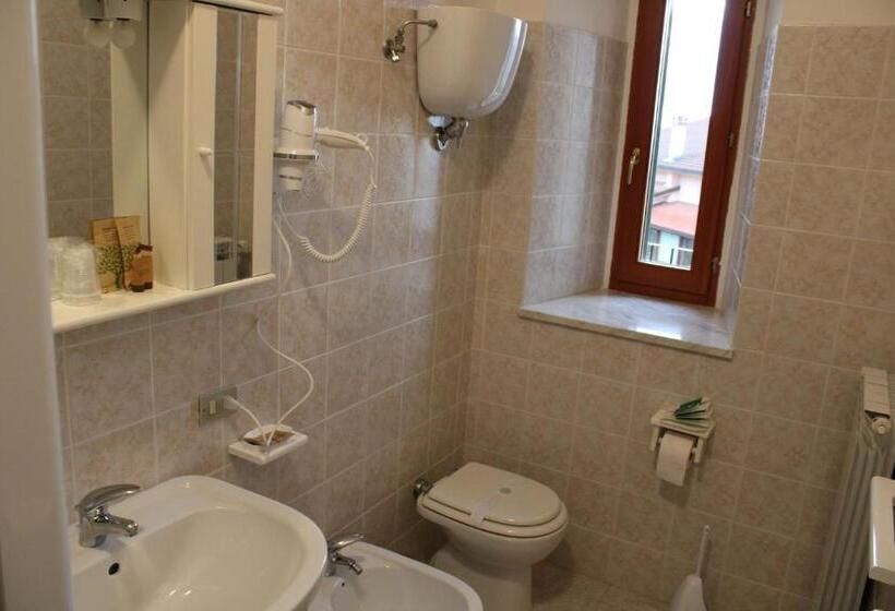 Номер Стандарт, B&b Montagano