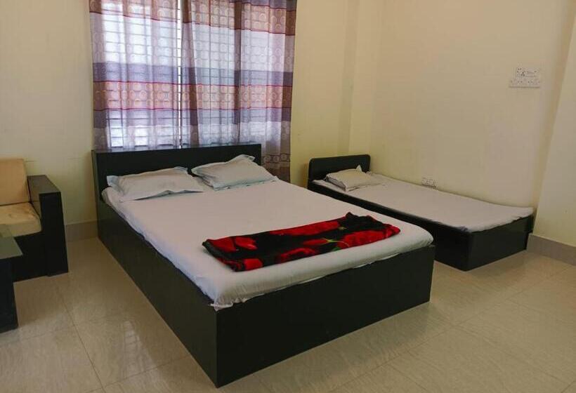 اتاق خانوادگی, Rose Garden Guest House
