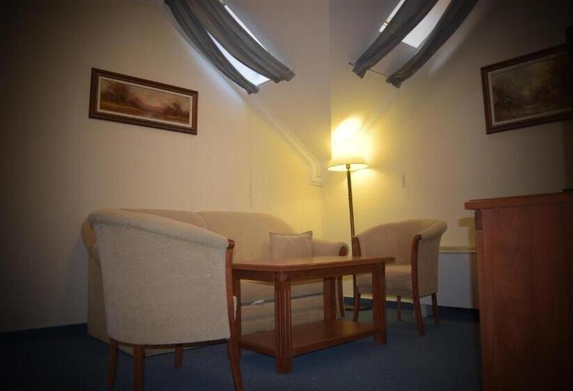 四人标准间, Geréby Kúria Hotel és Lovasudvar