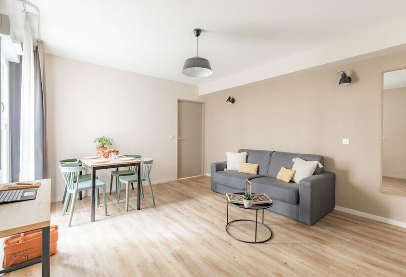 Апартаменты 2 Спальни, Appart City Classic Valence