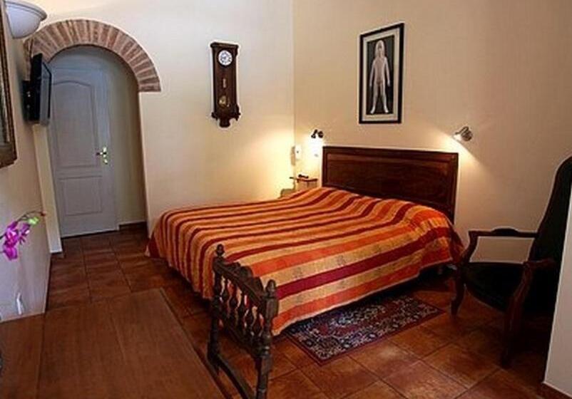 Номер Стандарт, Le Clos Des Arts