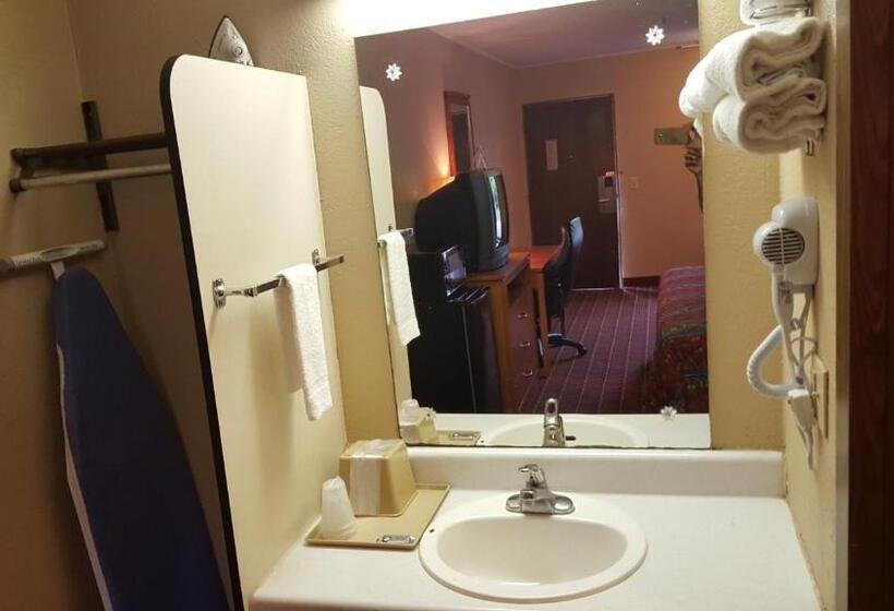 Номер Стандарт 2 Двуспальные Кровати, Scottish Inn Knoxville