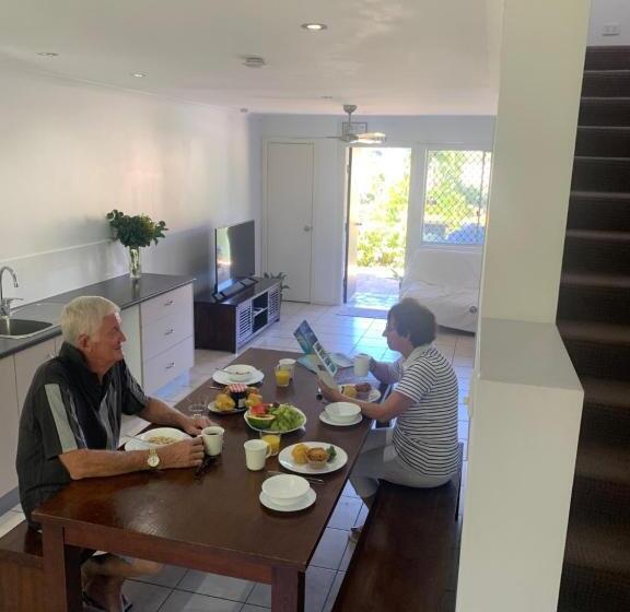 2间卧室的房子, Airlie Beach Motor Lodge