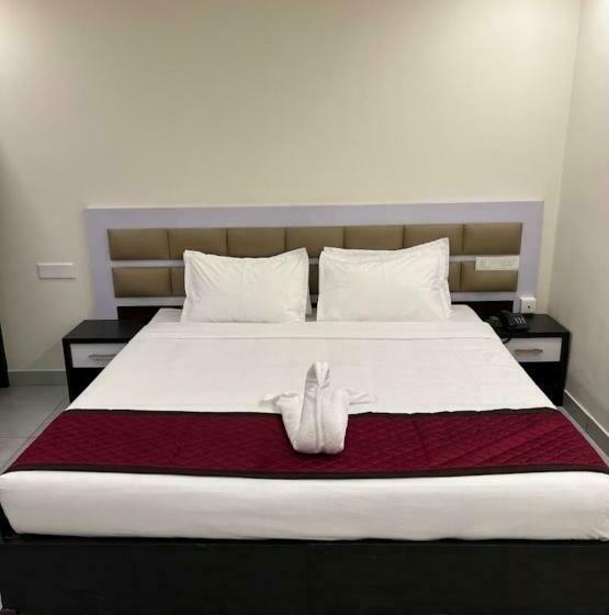 Номер Стандарт, Clarks Inn Express ,sirkazhi