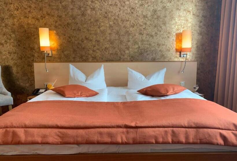 Люкс, Atrium Hotel Krüger