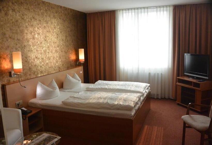 스위트, Atrium Hotel Krüger