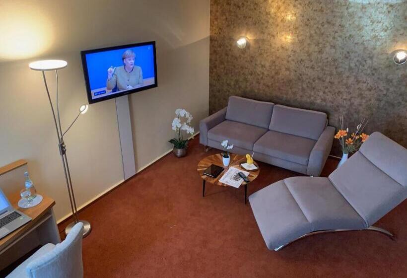 Люкс, Atrium Hotel Krüger