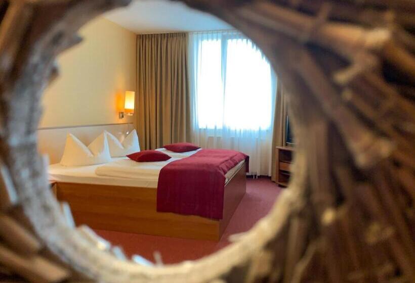 스위트, Atrium Hotel Krüger