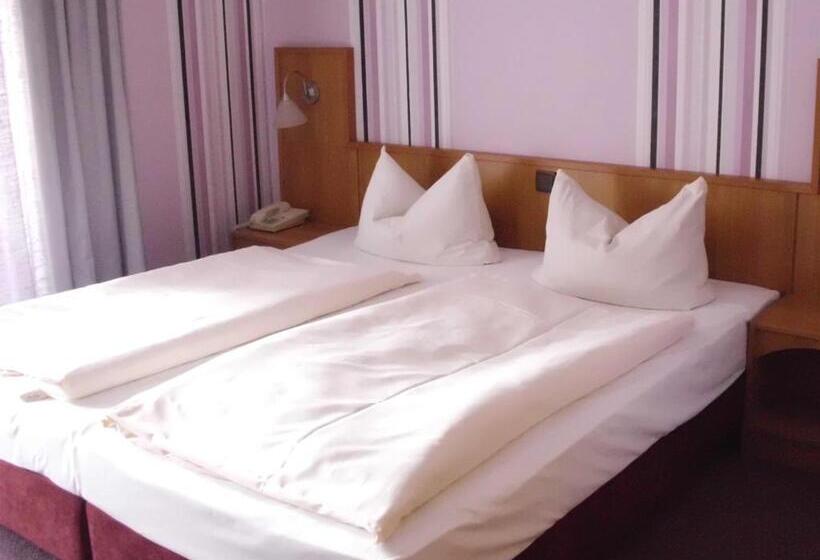 Номер Стандарт, Mucha Ohg Hotel Sembziner Hof