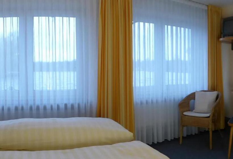 Номер Стандарт, Restaurant Und Hotel Zum Weissen Ross