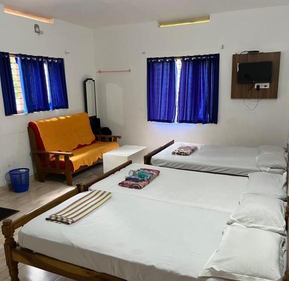 Family Suite, Dakshinakasi Guest House