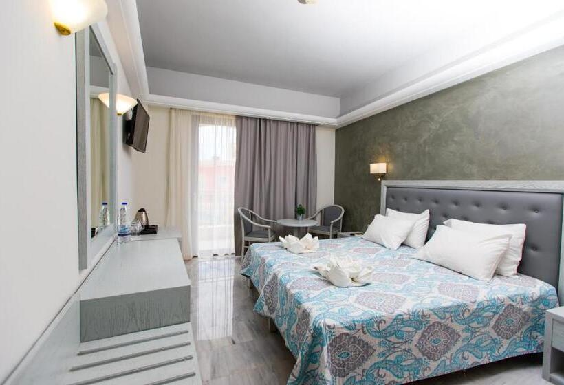 اتاق اساندارد با چشم‌انداز جانبی به دریا, Anita Beach Hotel  Adults Only