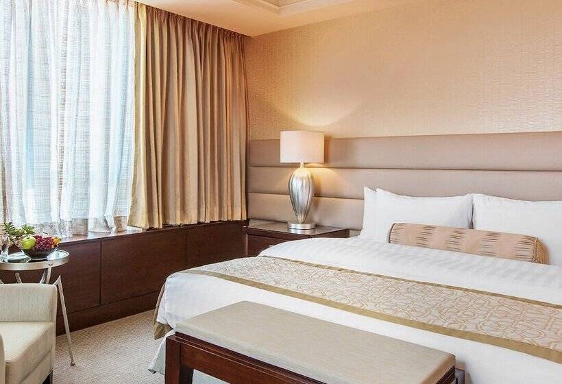 プレミアムルーム, Crimson Hotel Filinvest City, Manila