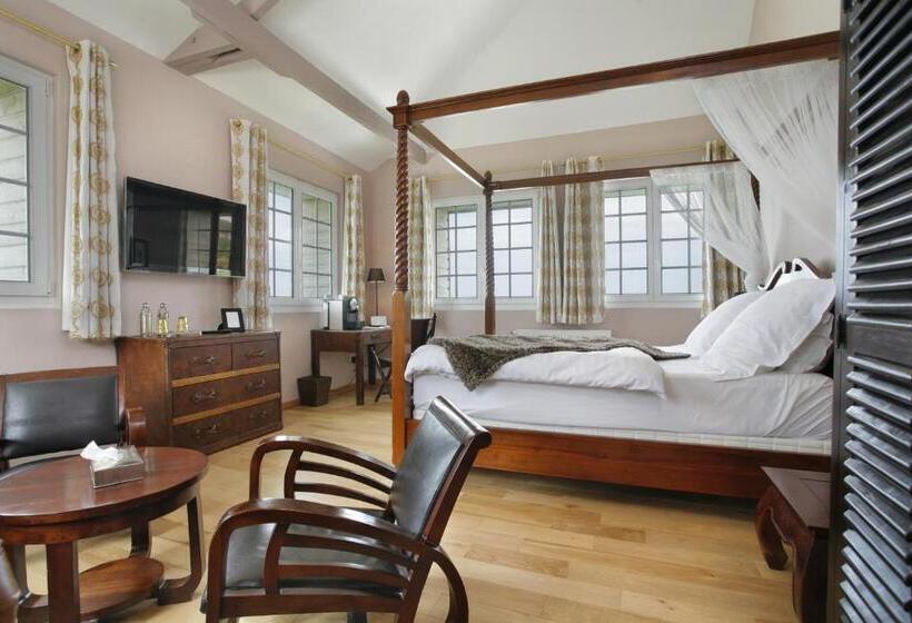 小型套房带海景, The Originals Hôtel Le Cise Restaurant Chambres Et Suites