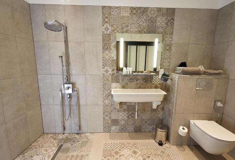 Полулюкс, The Originals Hôtel Le Cise Restaurant Chambres Et Suites