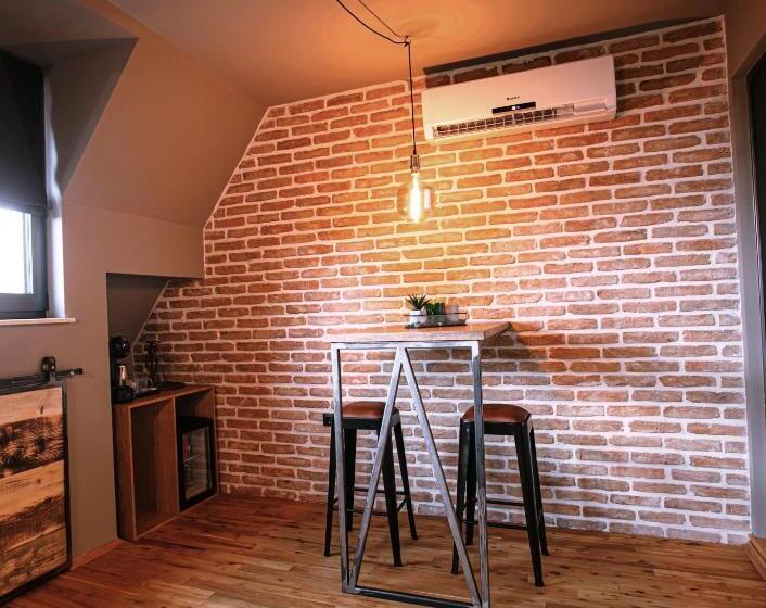복층 룸, Reverence Boutique