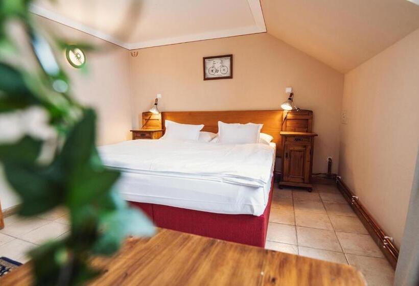 标准三人间, šumava Inn