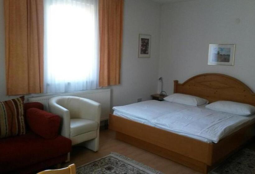 Номер Стандарт, Pension Parzer Pressbaum Bei Wien