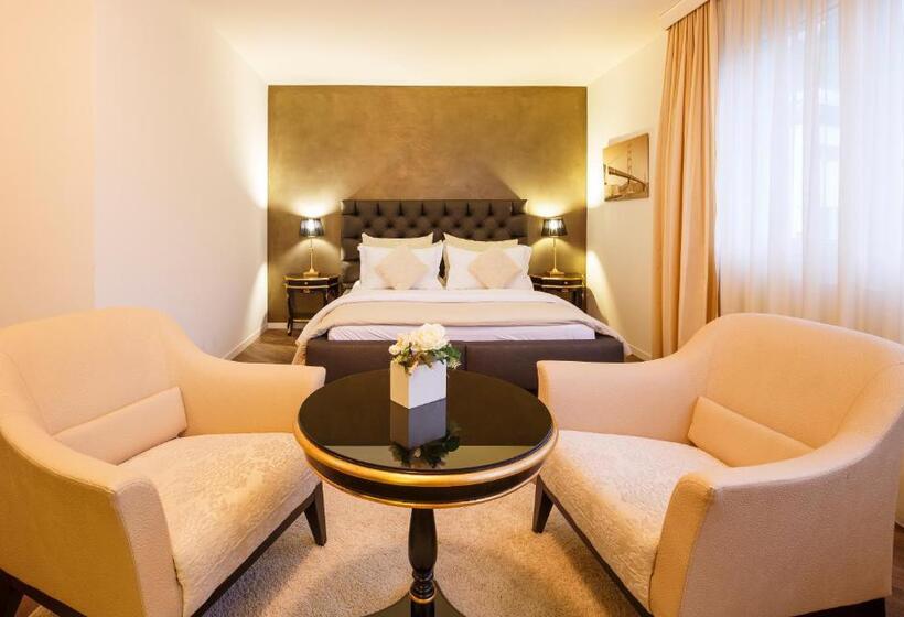 اتاق سوپریور با تخت دو نفره بزرگ, Business Hotel First