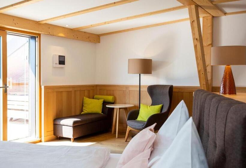 Люкс Вид на Горы с Террасой, Granpanorama Hotel Stephanshof