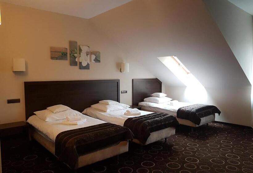 غرفة كومفورت ثلاثية, Zimnik Luksus Natury Spa & Wellness