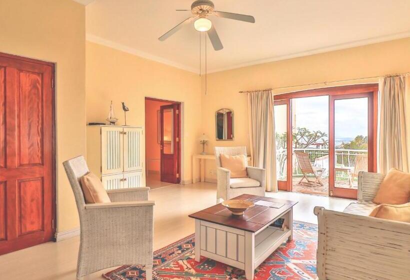 Люкс Повышенной Комфортности, Apricot Gardens Guesthouse