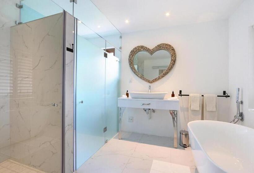 Президентский Люкс, Apricot Gardens Guesthouse