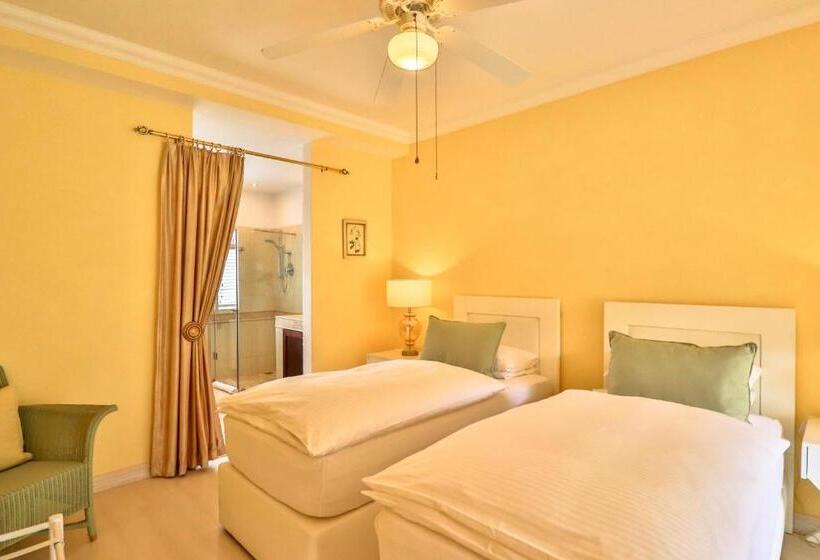 Номер Deluxe Вид на Горы, Apricot Gardens Guesthouse