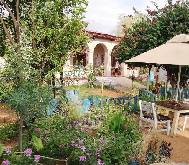 اتاق خانوادگی, The Farmhouse Boutique Guesthouse And Beergarden Cc
