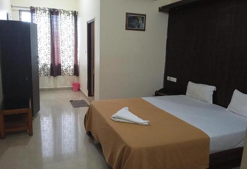 标准间, Grand Jp Inn Near 2 Km From Gundlupet Bus Stand